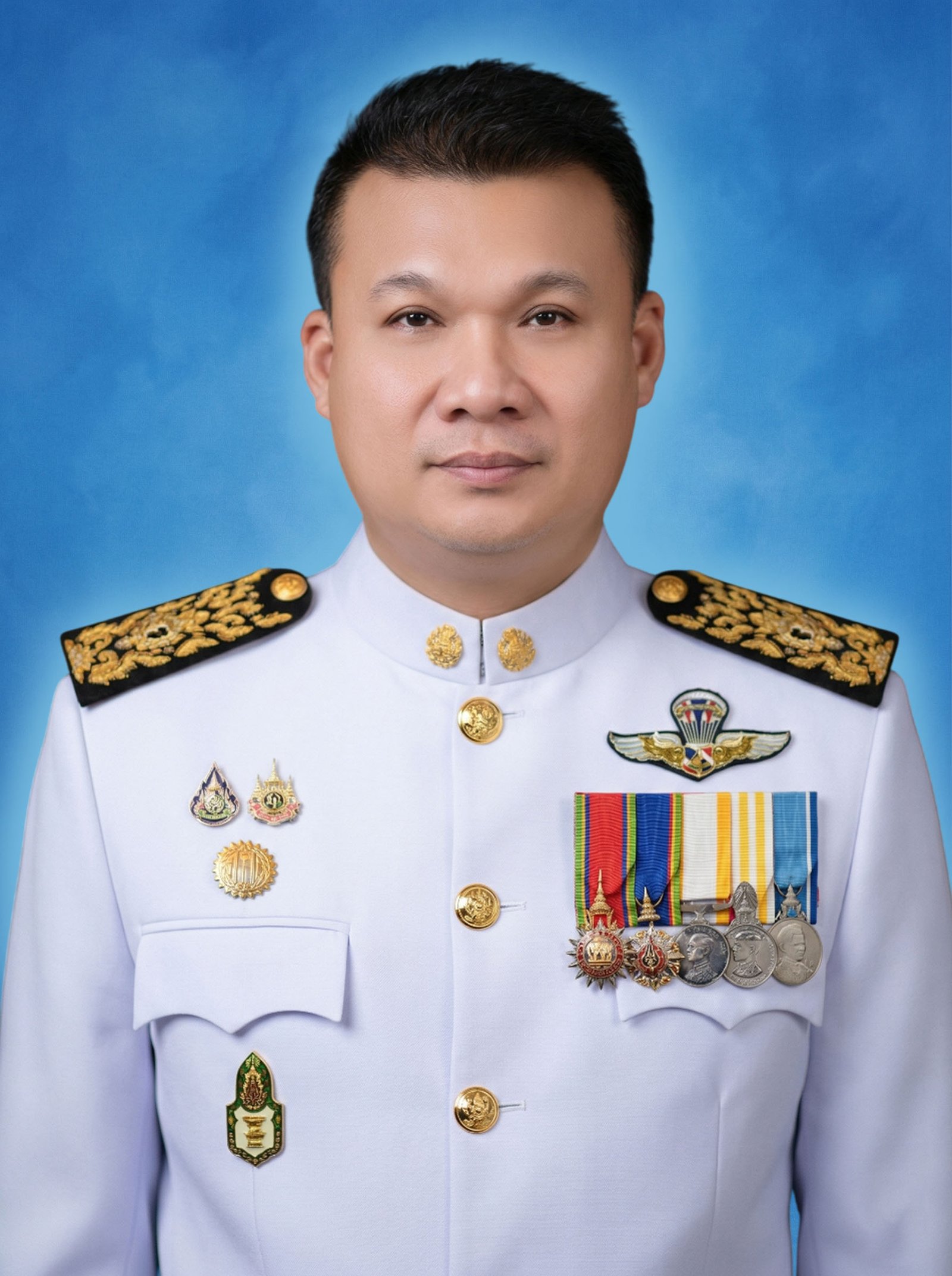 นายกิตติพงศ์ สีเหลือง